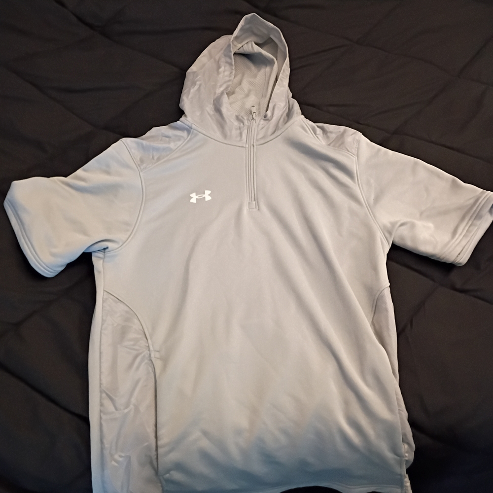 Under Armour Silver Short Sleeve Hoodie